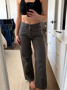 Aritzia High Rise Straight Leg Jeans